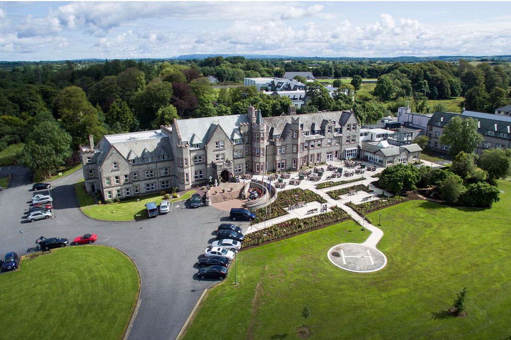 Breaffy Woods Hotel คาสเซิลบาร์ ภายนอก รูปภาพ