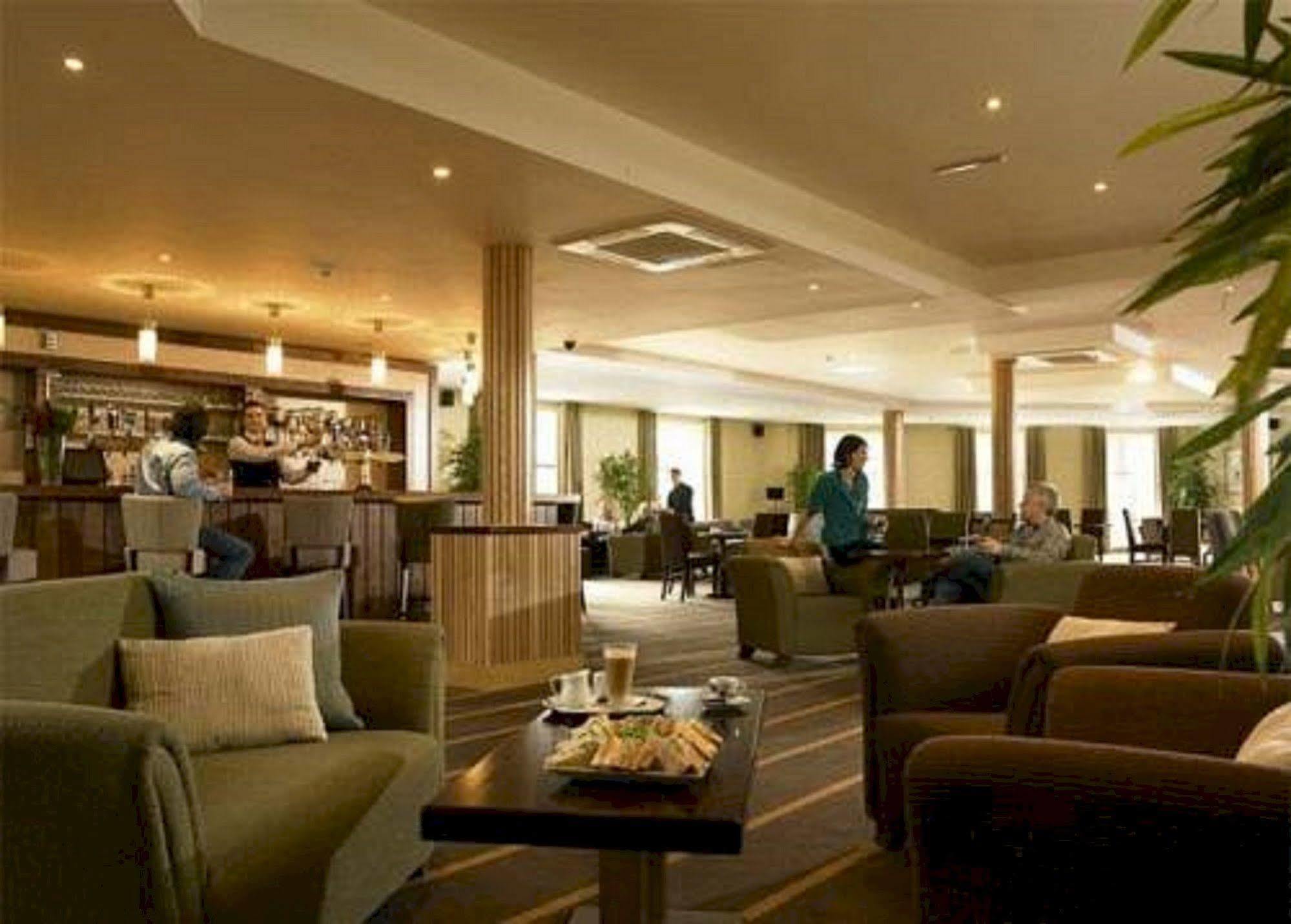 Breaffy Woods Hotel คาสเซิลบาร์ ภายนอก รูปภาพ